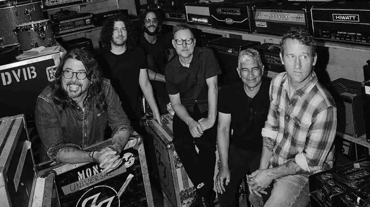 Foo Fighters sorprenden con un álbum en vivo exclusivo para apoyar a comunidades locales