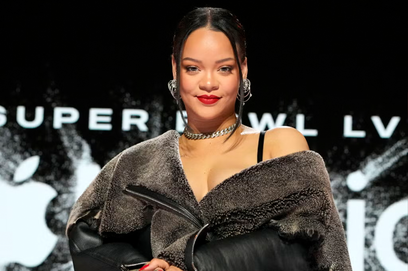 ¿Vuelve Rihanna? Video en el estudio confirma grabación de nuevo álbum