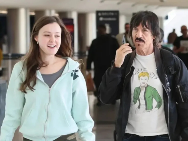 La novia de Anthony Kiedis se sincera en Vogue sobre su diferencia de edad